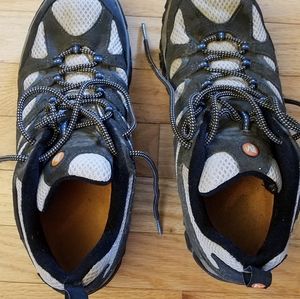 Merrell Moab ventilator low cut hiking boot